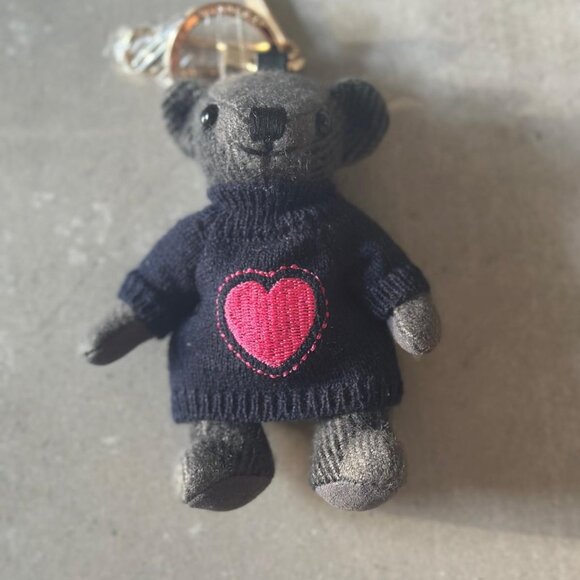 Burberry Keychain Thomas Bear With heart sweater Birthday Day Gift Idea - Picture 2 of 12